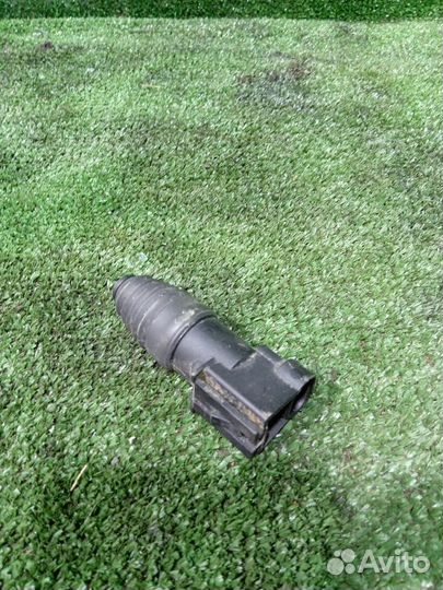 Датчик (Концевик ) открытия капота Opel Astra