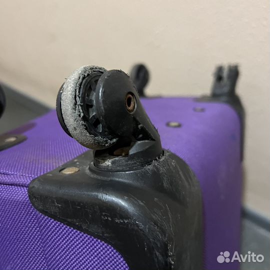 Чемодан на колесах