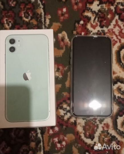iPhone 11, 64 ГБ