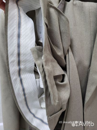 Мужской классический костюм тройка