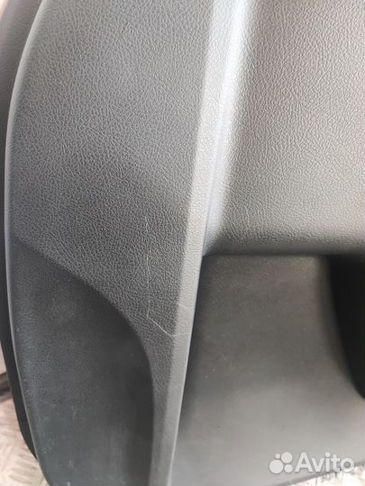 Тойота Камри Обшивка задней двери Лев