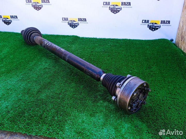 Полуось (привод) передний R Volkswagen Caddy