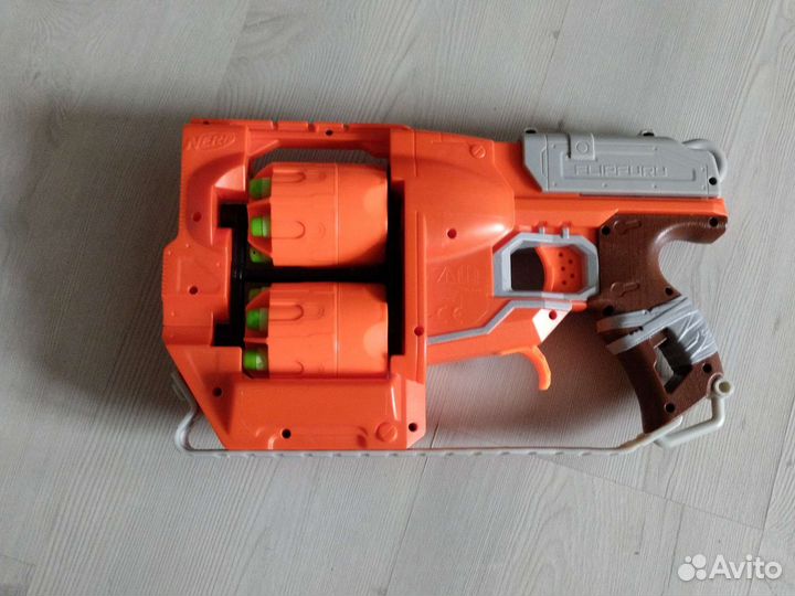 Бластер nerf zombie strike