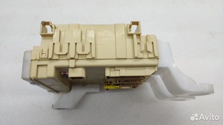 Б/У Б/У Блок предохранителей салонный Состояние