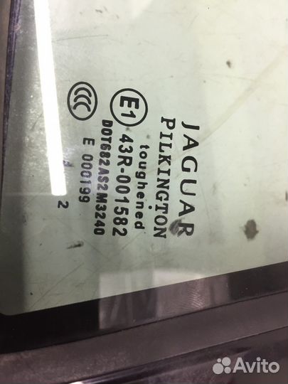 Стекло двери заднее правое глухое (Jaguar XF)