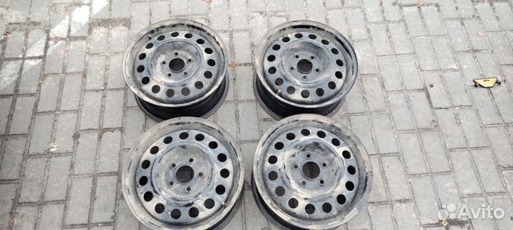 Штампованный диск R16 Киа оригинал