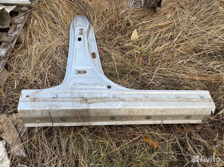 Порог Средняя стойка правый Hyundai Creta