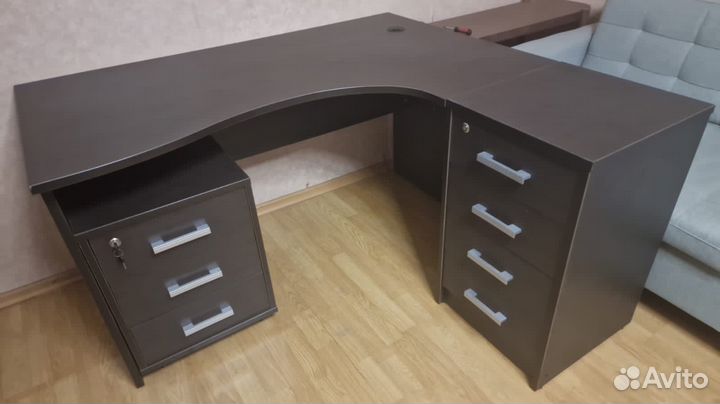 Офисная мебель