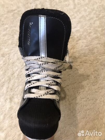 Коньки хоккейные