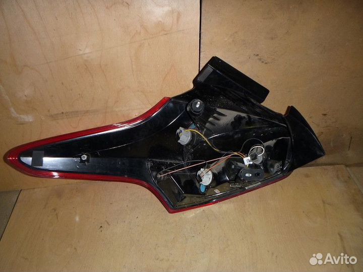 Фонарь задний правый ford focus III 2011