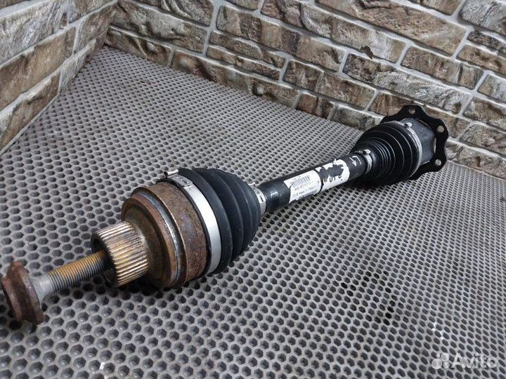 Привод левый передний Porsche Macan