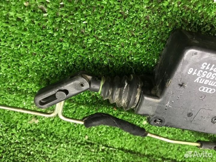 Замок багажника Audi A8 Quattro D2 ABZ 1998