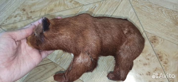 Медведь игрушка / статуэтка