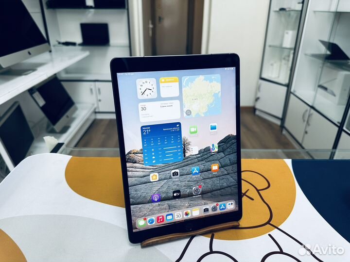 Apple iPad Air 3 Wi-Fi + LTE 256gb (1397)