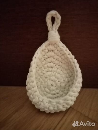 Корзина вязаная капелька