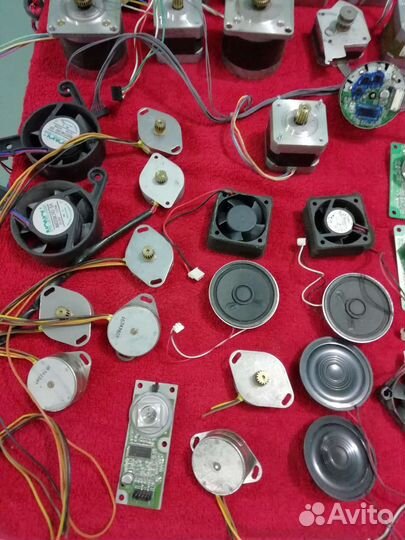 Шаговые двигатели, кулеры, платы для принтеров