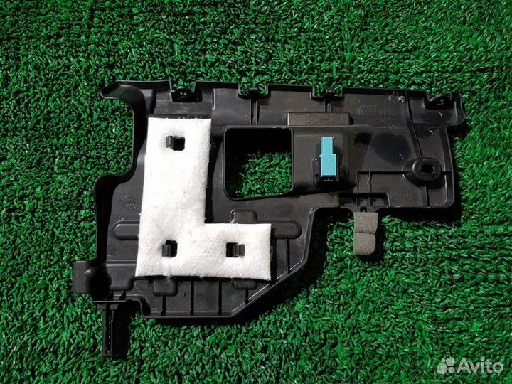 Пластик салона Lexus NX200T, NX300