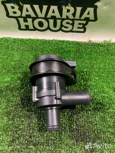 Насос водяной (помпа) Volkswagen Tiguan 5N1 CAW