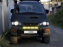 Mitsubishi Delica 2.8 AT, 2001, 201 500 км, с пробегом, цена 750 000 руб.