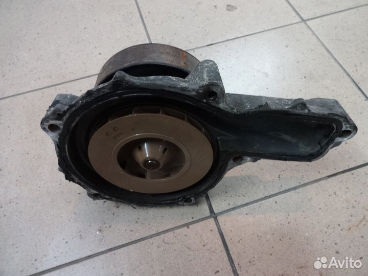 Насос водяной (помпа) Volvo FH13 D13A