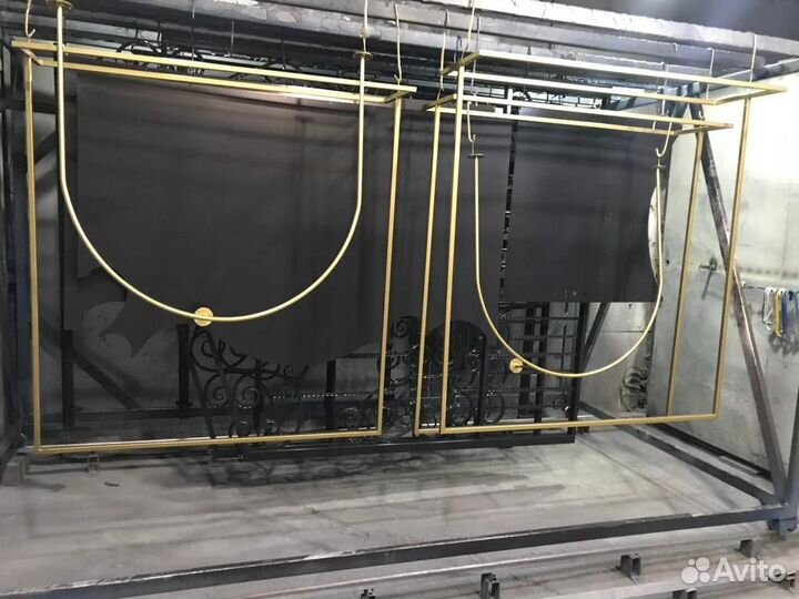 Вешало напольное для одежды