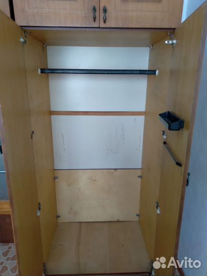 Продам 2 шкафа