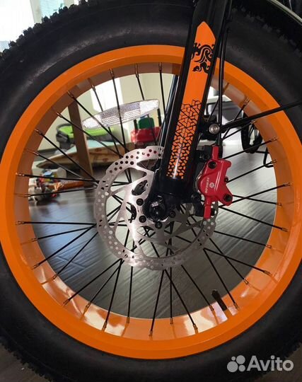 Кугокирин V 4 pro электросамокат