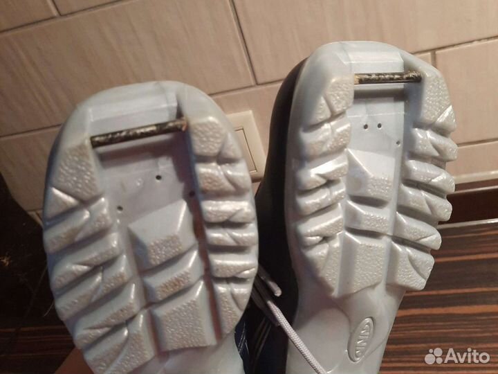 Лыжные ботинки