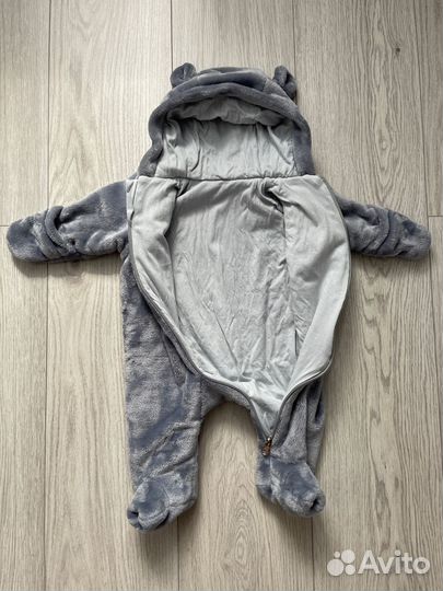 Комбинезон на выписку