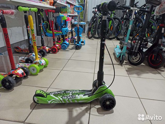 Трёхколёсный самокат Graffiti mix