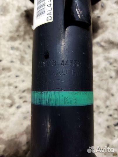 Стойка передняя Тайота пассо