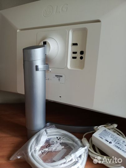 LG монитор 4K 27