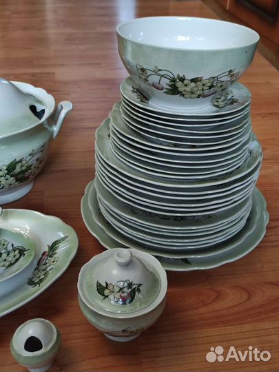 Сервиз столовый на 6персон 35 предметов. Не Китай