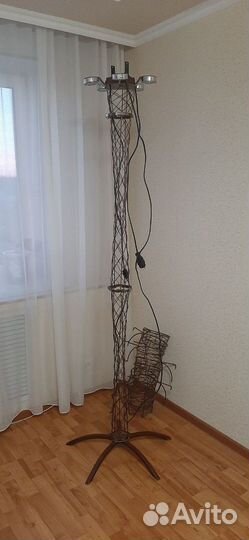 Стойка для цветов