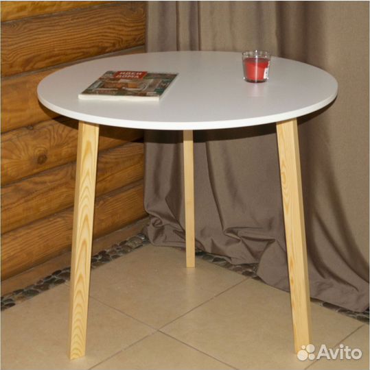 Стол обеденный