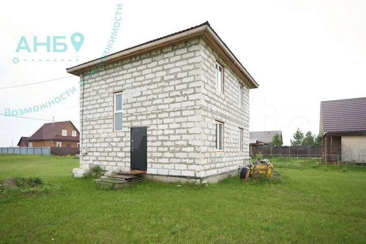 Коттедж 109 м² на участке 10 сот.