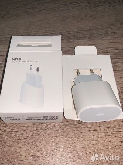 Блок быстрой зарядки iPhone Type-c 20w