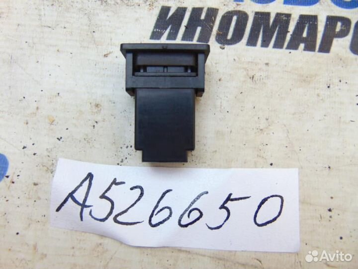 Кнопка противотуманки для Toyota RAV 4 2000-2005г