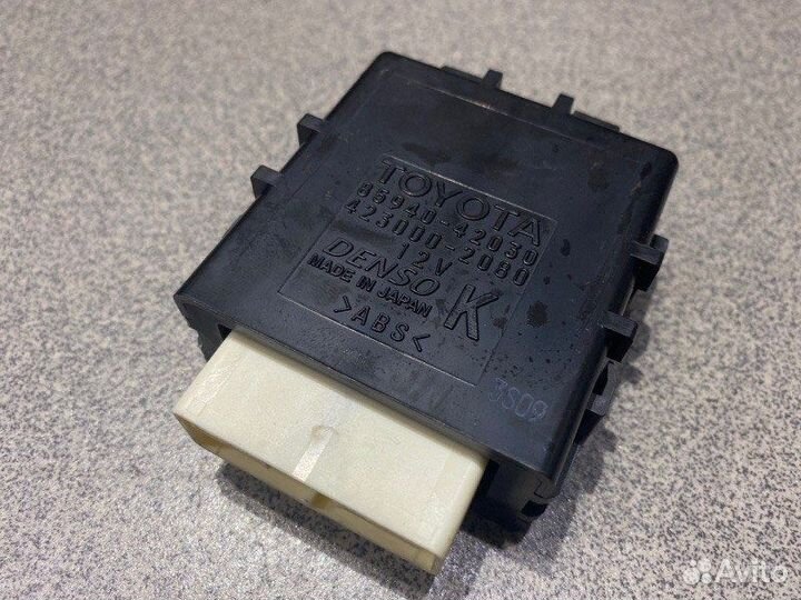 Блок электронный Toyota Harrier AVU65-0028375