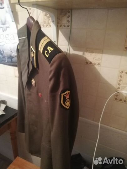 Китель 2шт, Фуражки 2 шт, брюки одна штука