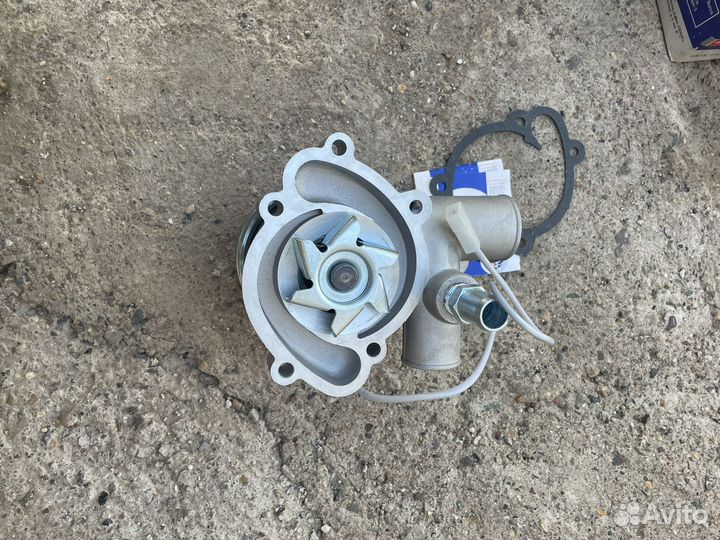 Насос системы охлождения на газ