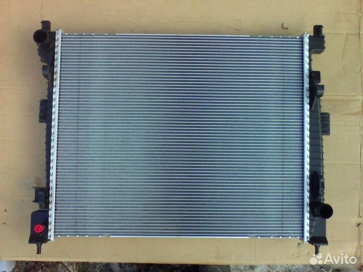 Радиатор Jeep Grand Cherokee
