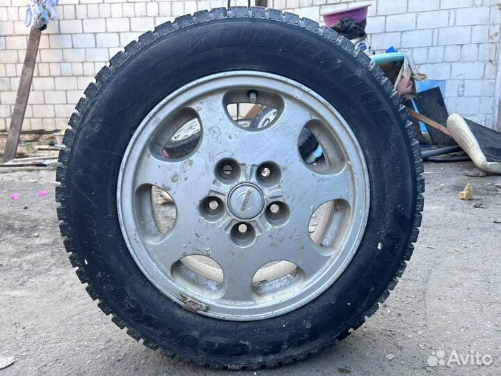 Bridgestone Ice Cruiser 7000 20/10 R40