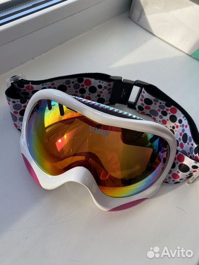 Горнолыжные очки uvex