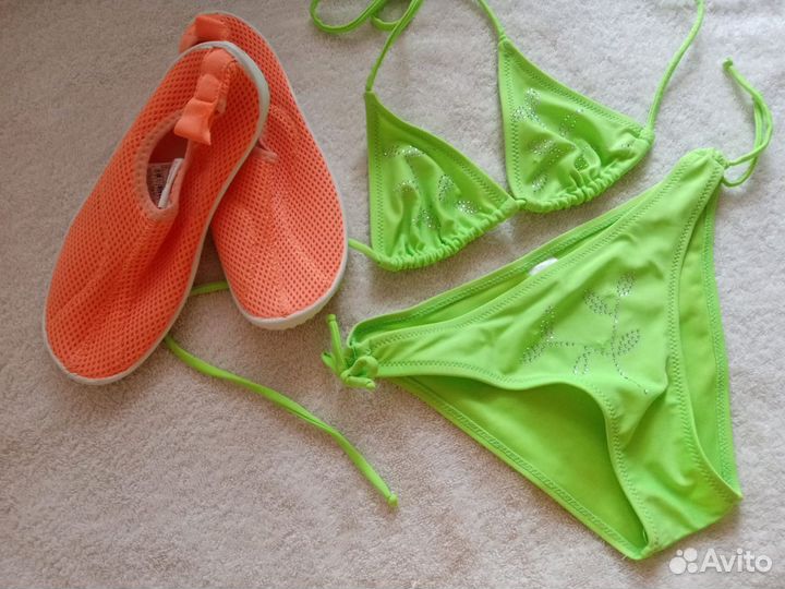 Вещи пакетом/аквашузы купальники сланцы шорты