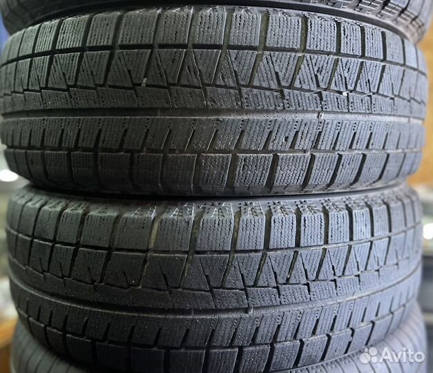 Bridgestone Blizzak Revo GZ 215/65 R16