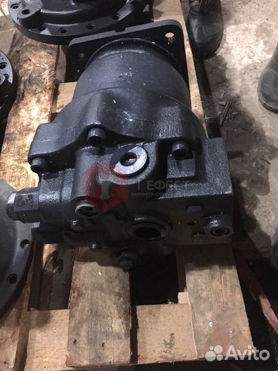 Гидромотор редуктора поворота DX520 170303-00050B