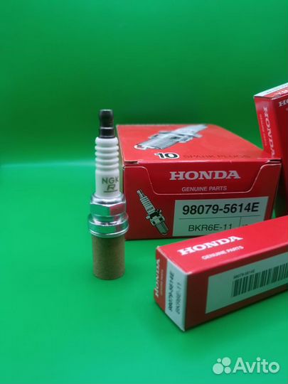 Свеча зажигания Honda 980795614E