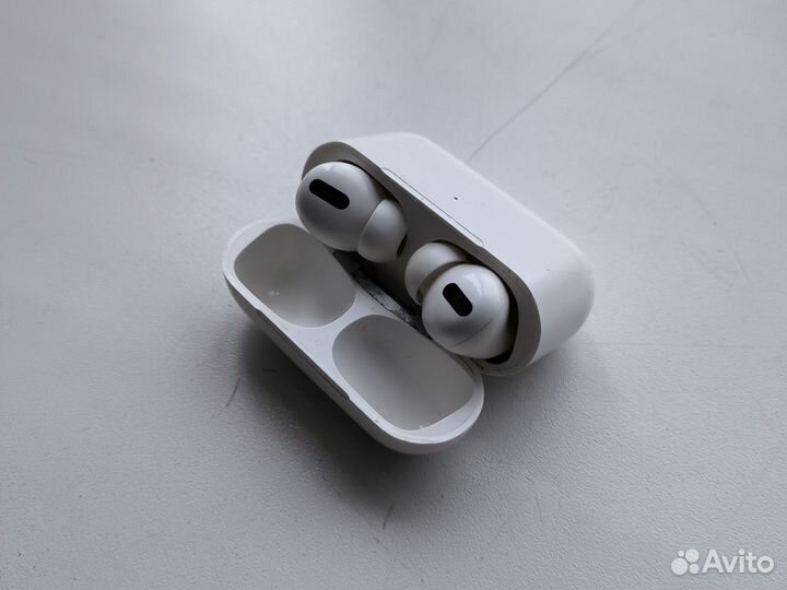 Airpods бу не заряжаются