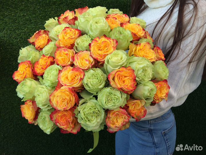 51 роза 40 см (белые+оранжевые). Доставка